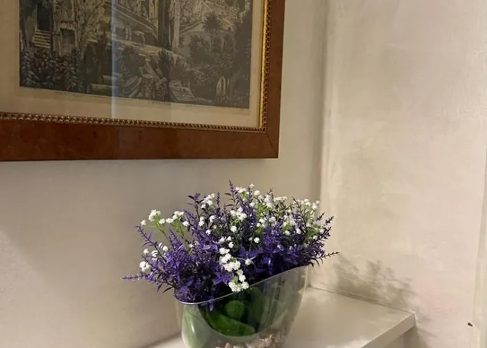 Julia Trevi - Spagna Apartment Rom