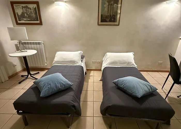 Julia Trevi - Spagna Apartment